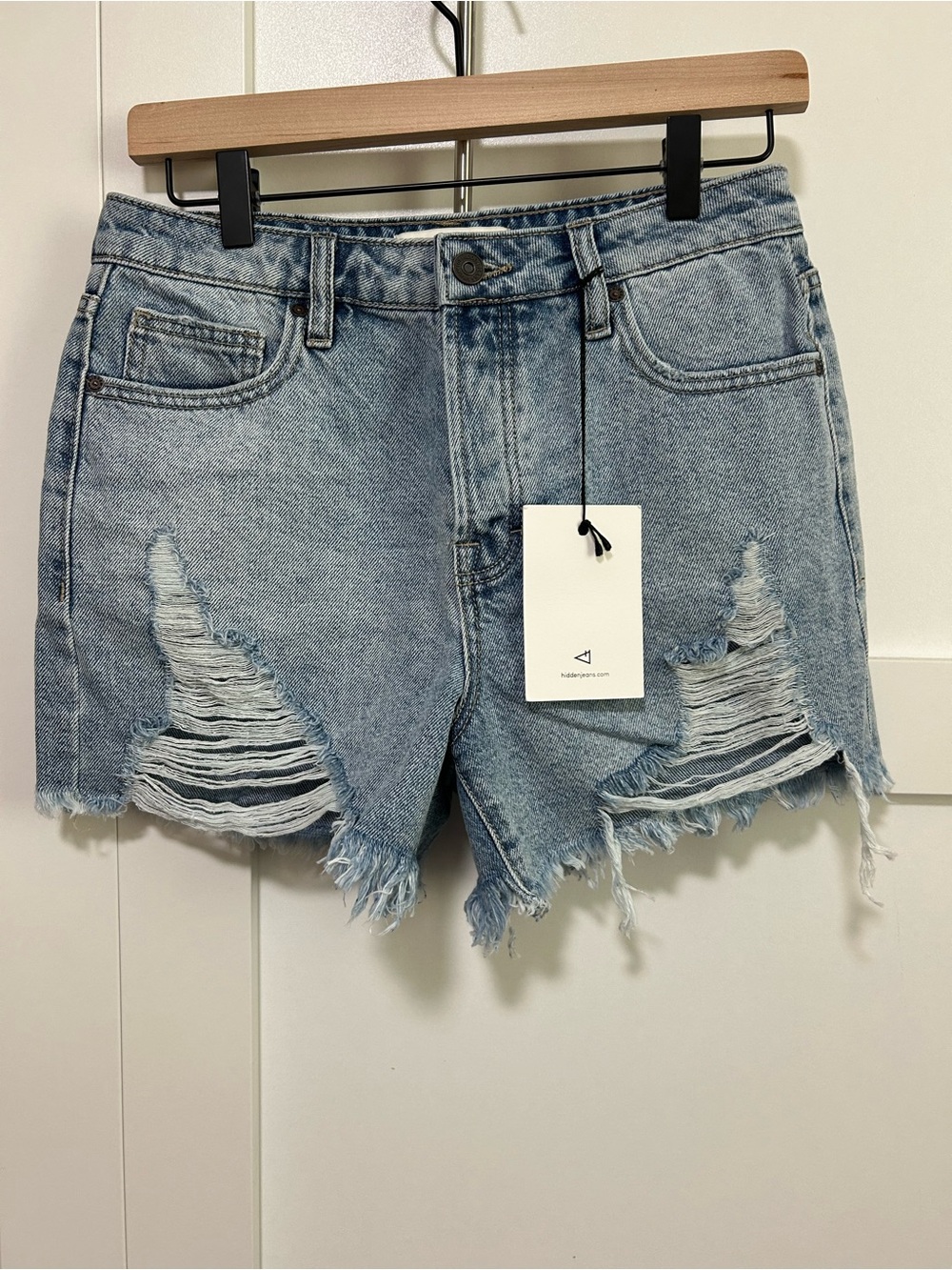 Light Wash Distressed Denim Jean Shorts - Hidden brand